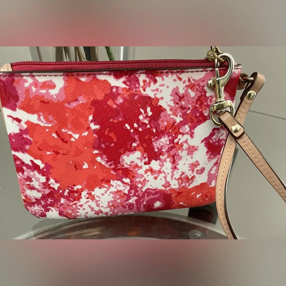 Coach Floral Peyton Wristlet Wallet - Picture 2 of 9